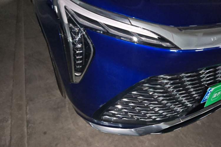 Used Buick Century 2023 2.0T Six-Seater Yinshi Edition Right Front Headlight