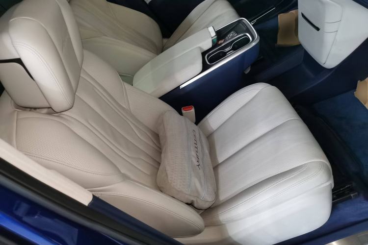 Used Buick Century 2023 2.0T Six-Seater Yinshi Edition Right Front Seat