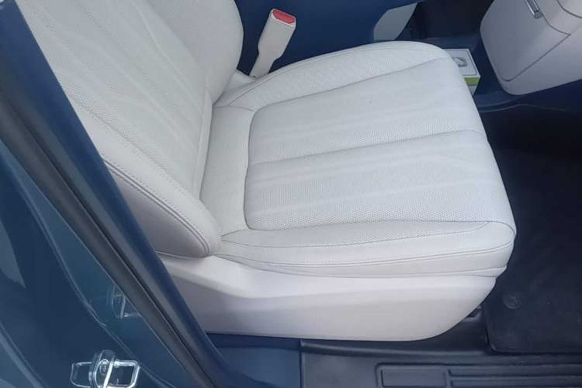 Used Buick Century 2023 2.0T Seven-Seater Yinshi Edition Right Front Seat