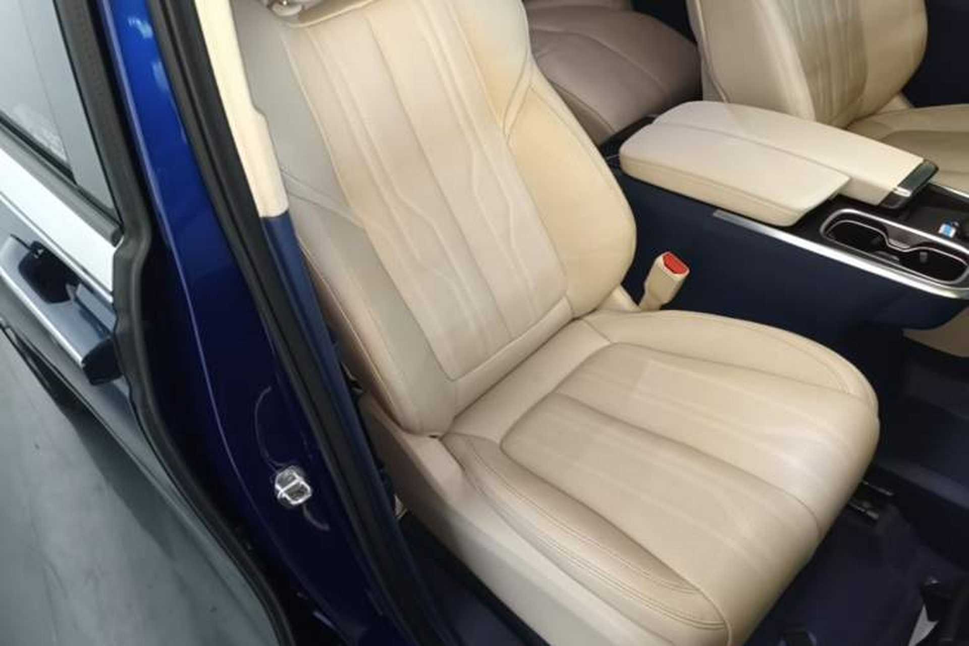 Used Buick Century 2023 2.0T Six-Seater Yinshi Edition Right Front Seat