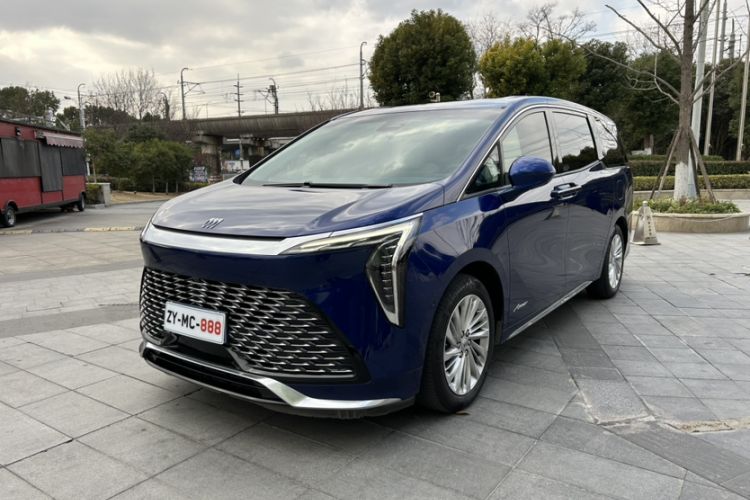 Used Buick Century 2023 2.0T Six-Seater Yinshi Edition Roof