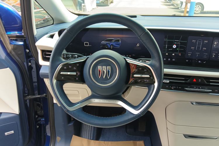 Used Buick Century 2023 2.0T Six-Seater Yinshi Edition Steering Wheel