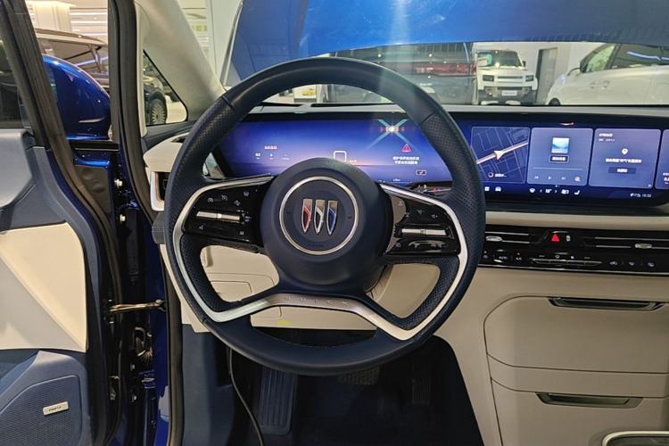 Used Buick Century 2023 2.0T Six-Seater Yinshi Edition Steering Wheel