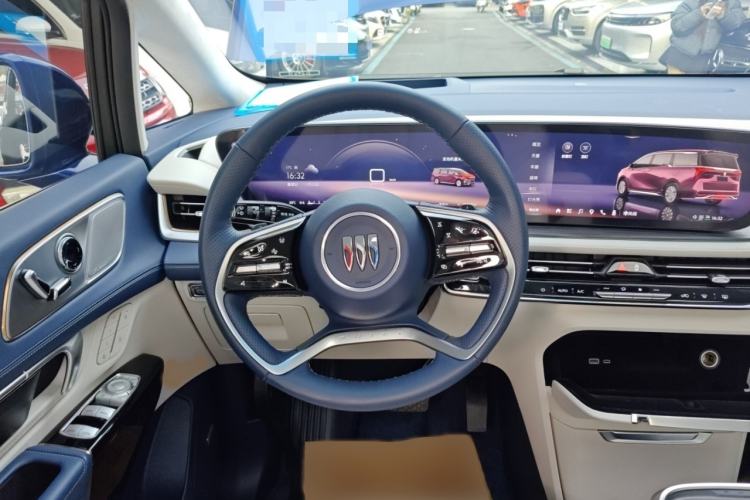 Used Buick Century 2023 2.0T Six-Seater Yinshi Edition Steering Wheel