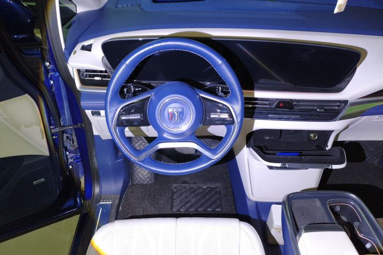 Used Buick Century 2023 2.0T Six-Seater Yinshi Edition Steering Wheel