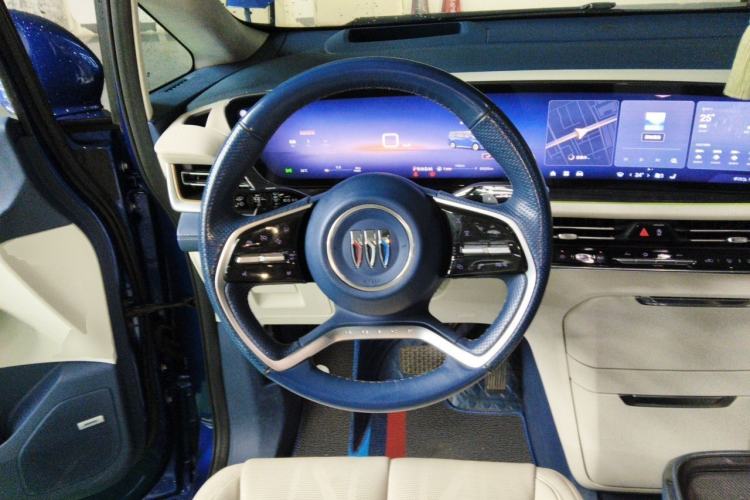 Used Buick Century 2023 2.0T Six-Seater Yinshi Edition Steering Wheel