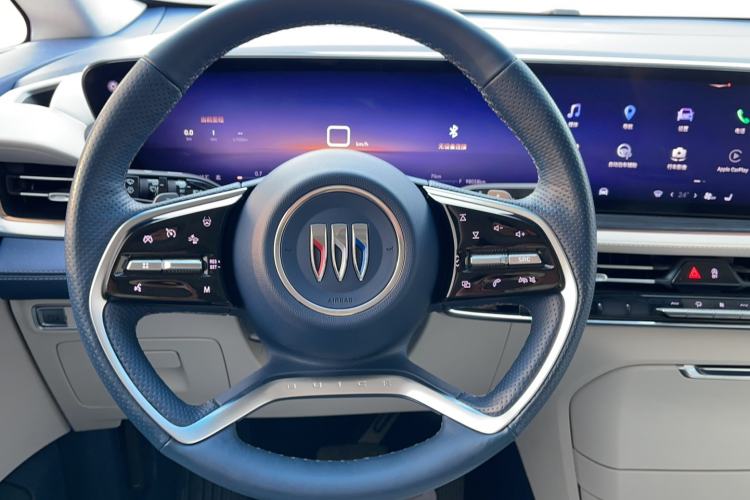 Used Buick Century 2023 2.0T Six-Seater Yinshi Edition Steering Wheel
