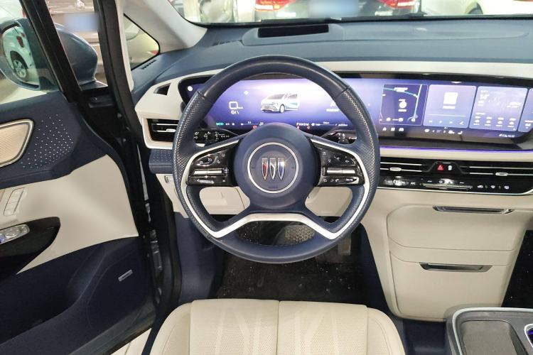 Used Buick Century 2023 2.0T Seven-Seater Yinshi Edition Steering Wheel