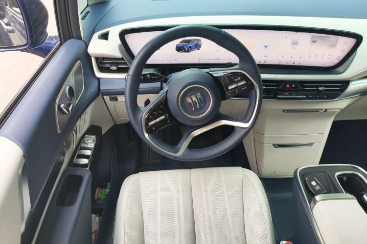 Used Buick Century 2023 2.0T Six-Seater Yinshi Edition Steering Wheel