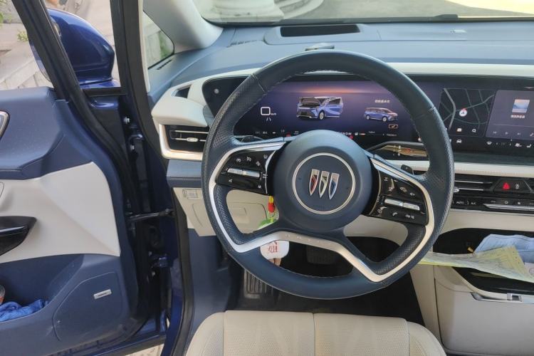 Used Buick Century 2023 2.0T Six-Seater Yinshi Edition Steering Wheel