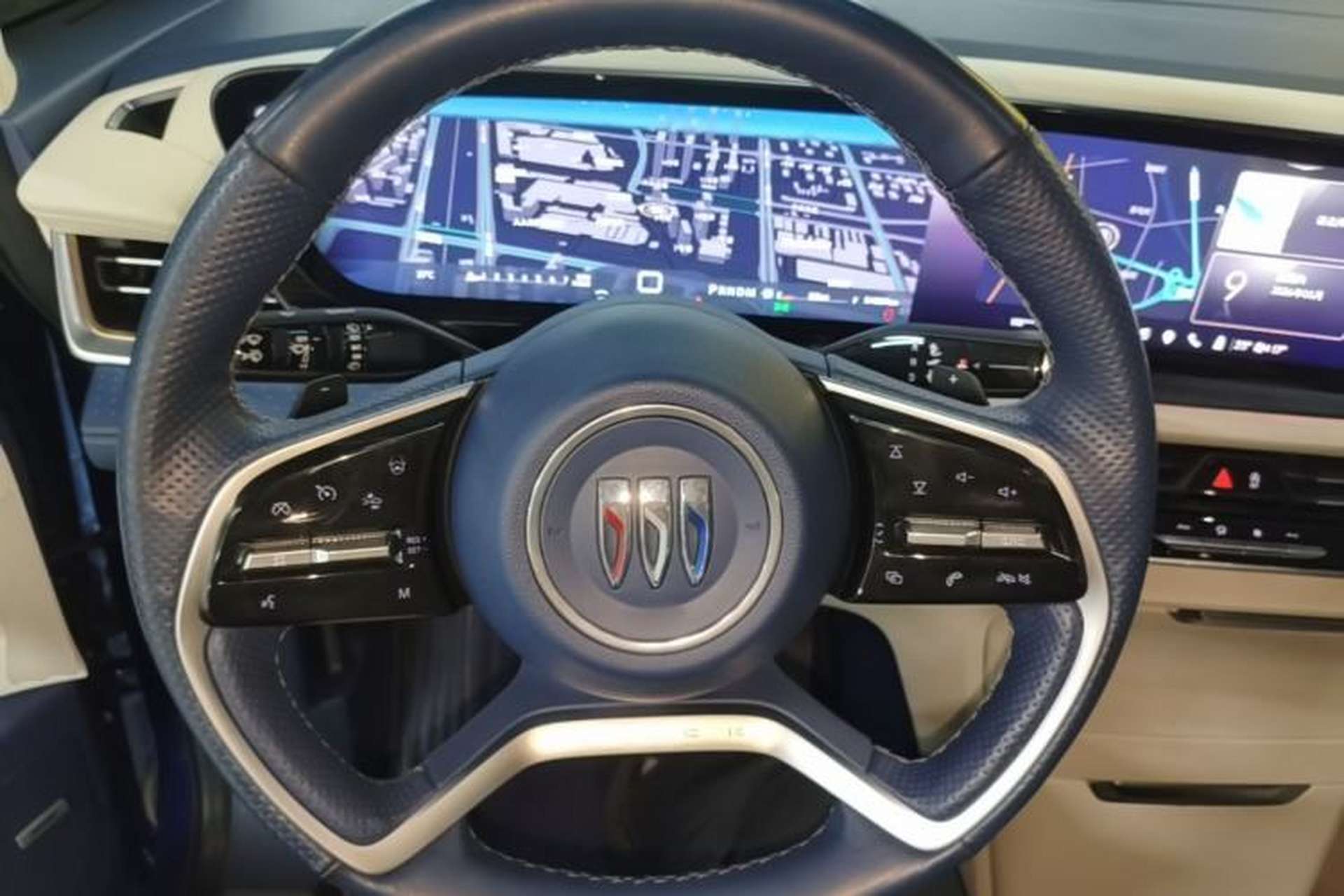 Used Buick Century 2023 2.0T Six-Seater Yinshi Edition Steering Wheel