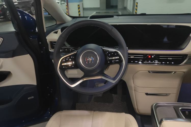 Used Buick Century 2023 2.0T Six-Seater Yinshi Edition Steering Wheel