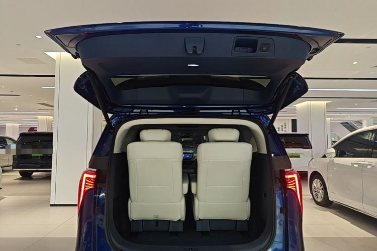 Used Buick Century 2023 2.0T Six-Seater Yinshi Edition Trunk