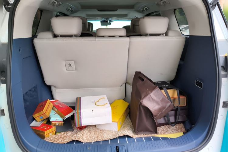 Used Buick Century 2023 2.0T Seven-Seater Yinshi Edition Trunk