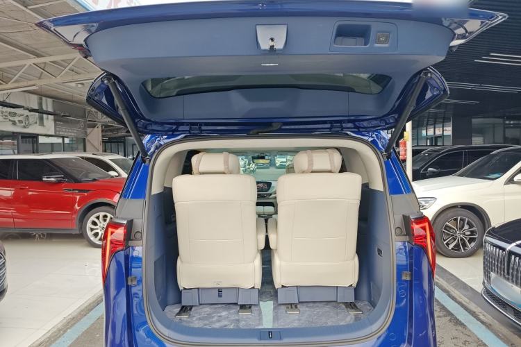 Used Buick Century 2023 2.0T Six-Seater Yinshi Edition Trunk