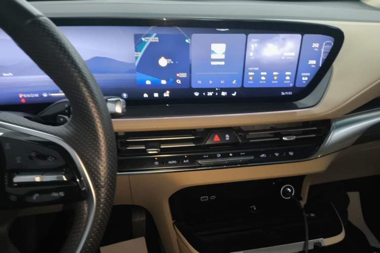 Used Buick Century 2023 2.0T Seven-Seater Deluxe Edition Audio And AC Panel