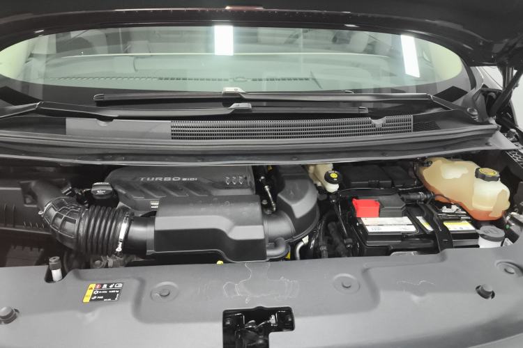 Used Buick Century 2023 2.0T Seven-Seater Deluxe Edition Engine Bay