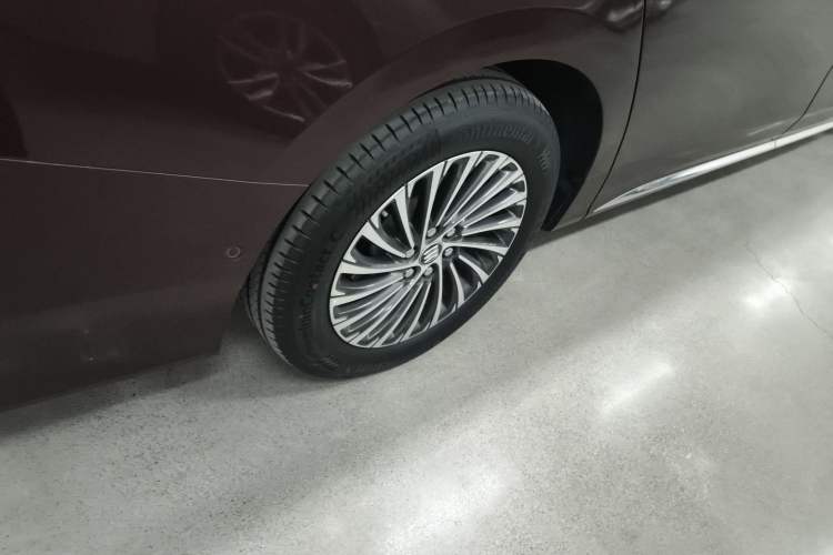 Used Buick Century 2023 2.0T Seven-Seater Deluxe Edition Exterior 5