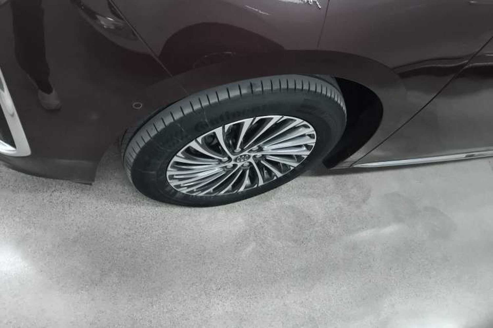 Used Buick Century 2023 2.0T Seven-Seater Deluxe Edition Left Front Wheel Hub