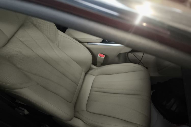 Used Buick Century 2023 2.0T Seven-Seater Deluxe Edition Right Front Seat