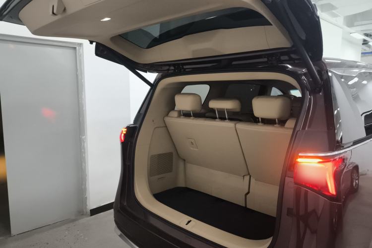 Used Buick Century 2023 2.0T Seven-Seater Deluxe Edition Trunk