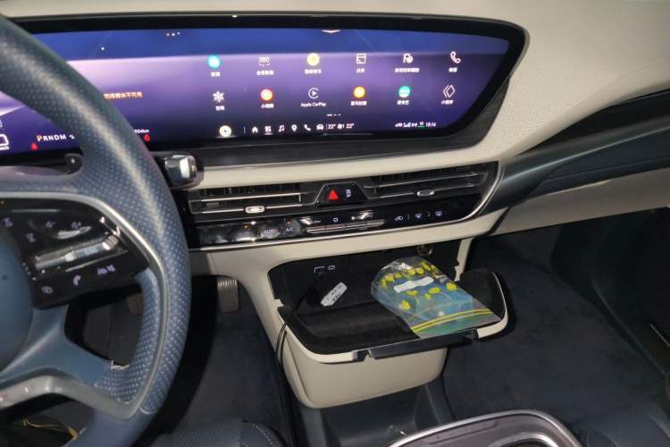 Used Buick Century 2023 2.0T Four-Seat Private Edition Audio And AC Panel