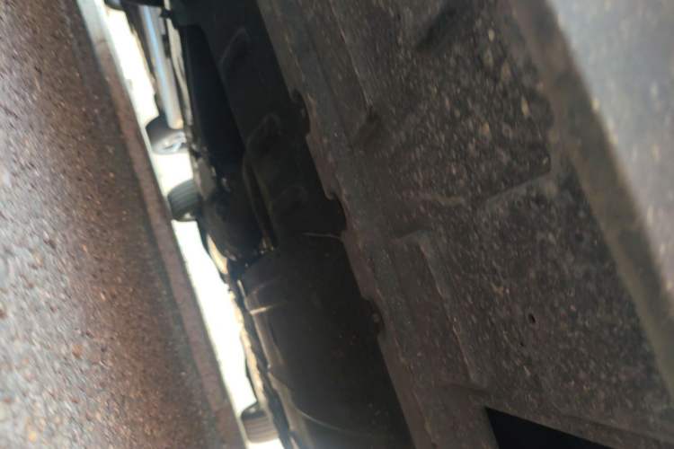 Used Buick Century 2023 2.0T Seven-Seater Yinshi Edition Chassis Front