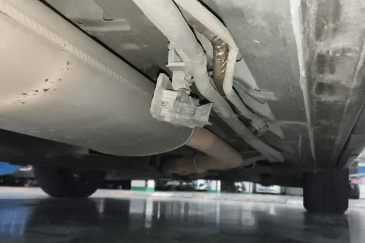 Used Buick Century 2023 2.0T Four-Seat Private Edition Chassis Front Right