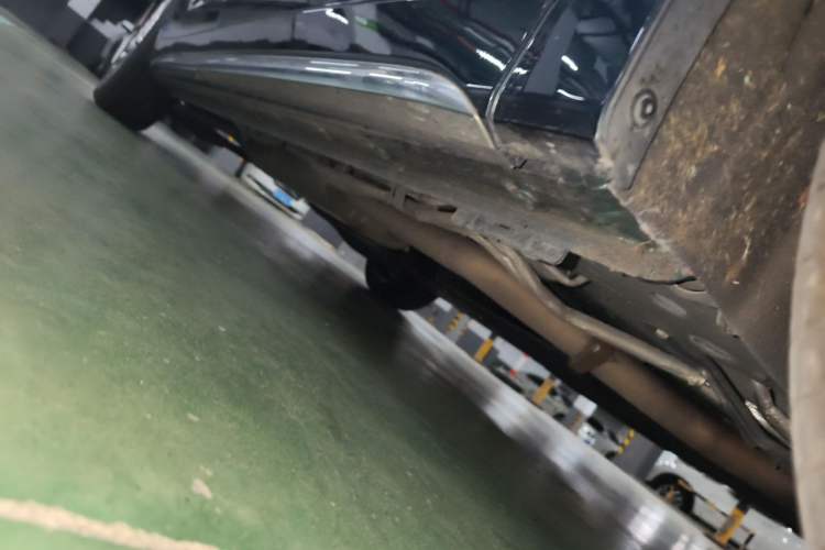 Used Buick Century 2023 2.0T Four-Seat Private Edition Chassis Front Right