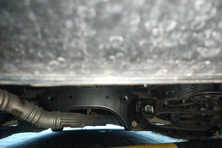 Used Buick Century 2023 2.0T Four-Seat Private Edition Chassis Rear