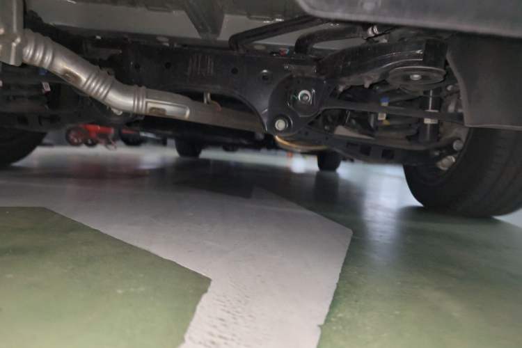 Used Buick Century 2023 2.0T Four-Seat Private Edition Chassis Rear