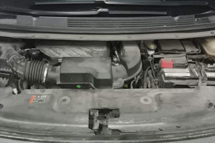 Used Buick Century 2023 2.0T Four-Seat Private Edition Engine Bay