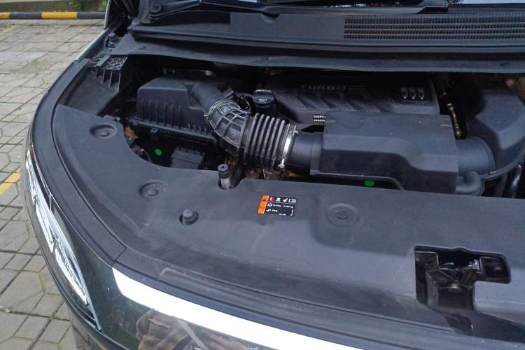 Used Buick Century 2023 2.0T Four-Seat Private Edition Engine Bay Right