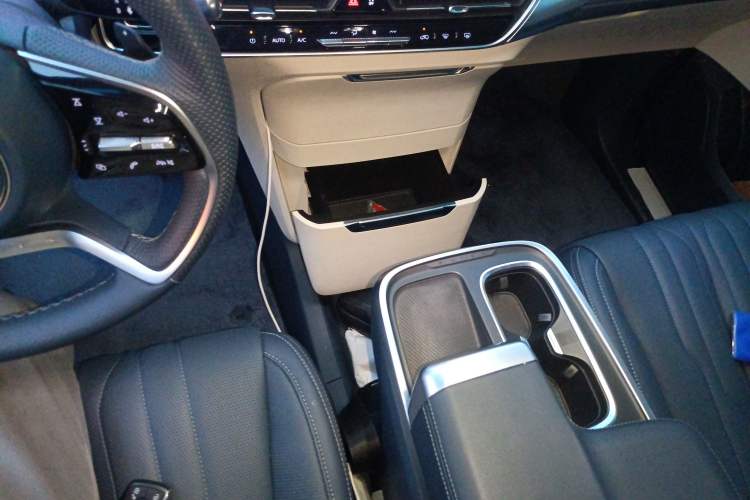 Used Buick Century 2023 2.0T Four-Seat Private Edition Gear Lever