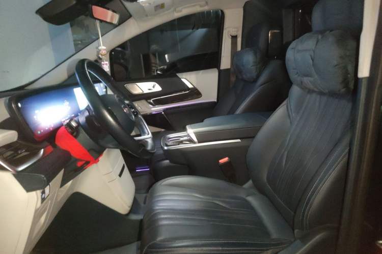 Used Buick Century 2023 2.0T Four-Seat Private Edition Left Front Seat