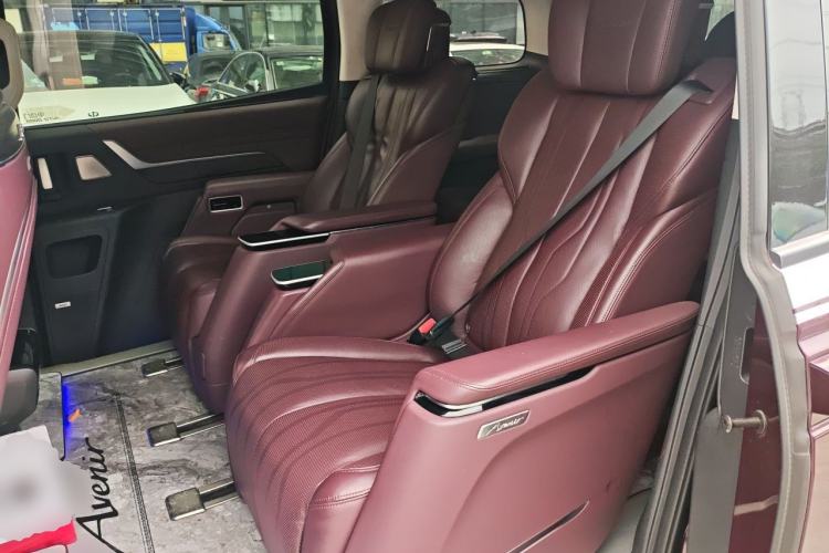 Used Buick Century 2023 2.0T Six-Seater Yinshi Edition Left Rear Seat