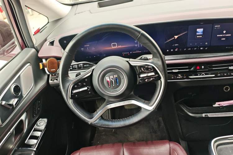 Used Buick Century 2023 2.0T Six-Seater Yinshi Edition Steering Wheel