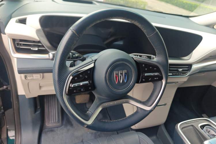 Used Buick Century 2023 2.0T Four-Seat Private Edition Steering Wheel