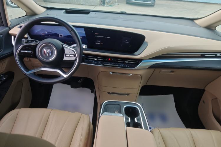 Used Buick Century 2023 2.0T Seven-Seater Deluxe Edition Center Console