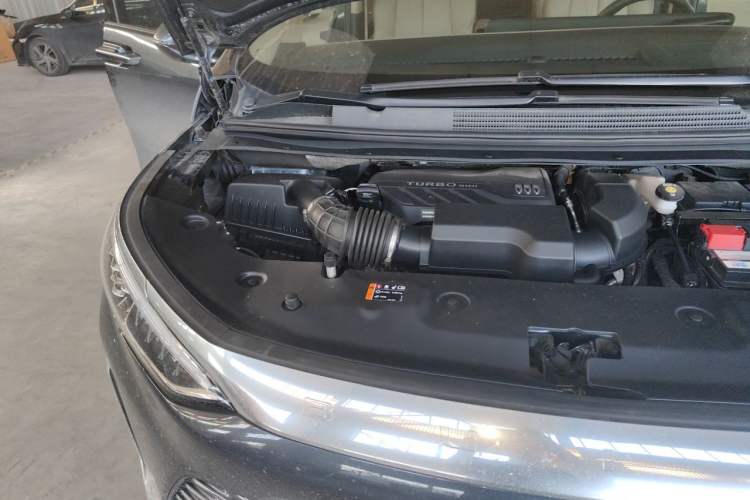 Used Buick Century 2023 2.0T Seven-Seater Deluxe Edition Engine Bay Right