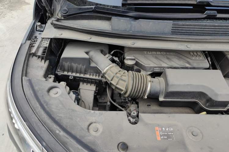 Used Buick Century 2023 2.0T Seven-Seater Deluxe Edition Engine Bay Right