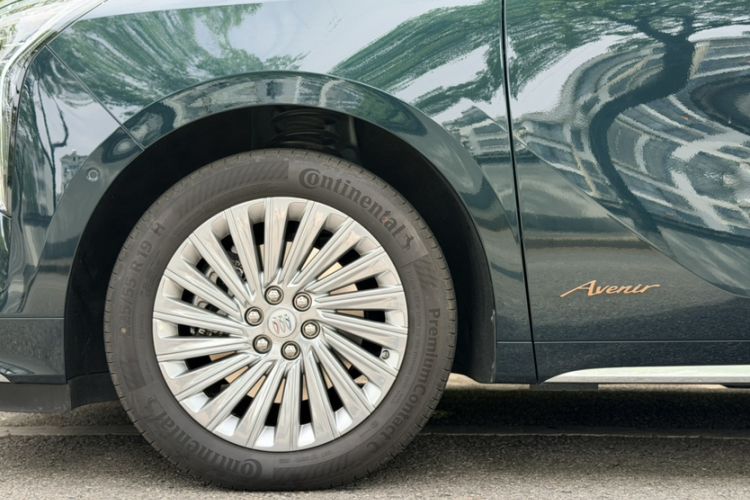 Used Buick Century 2023 2.0T Four-Seat Private Edition Exterior 4