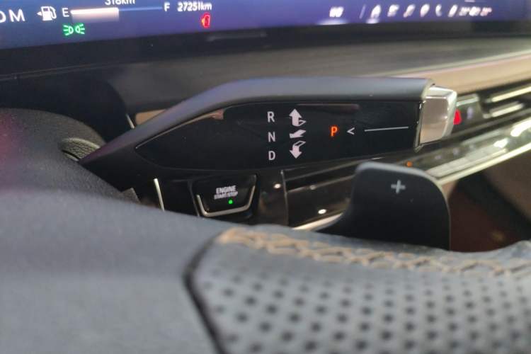 Used Buick Century 2023 2.0T Seven-Seater Deluxe Edition Gear Lever