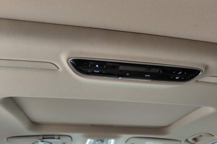 Used Buick Century 2023 2.0T Seven-Seater Deluxe Edition Headliner