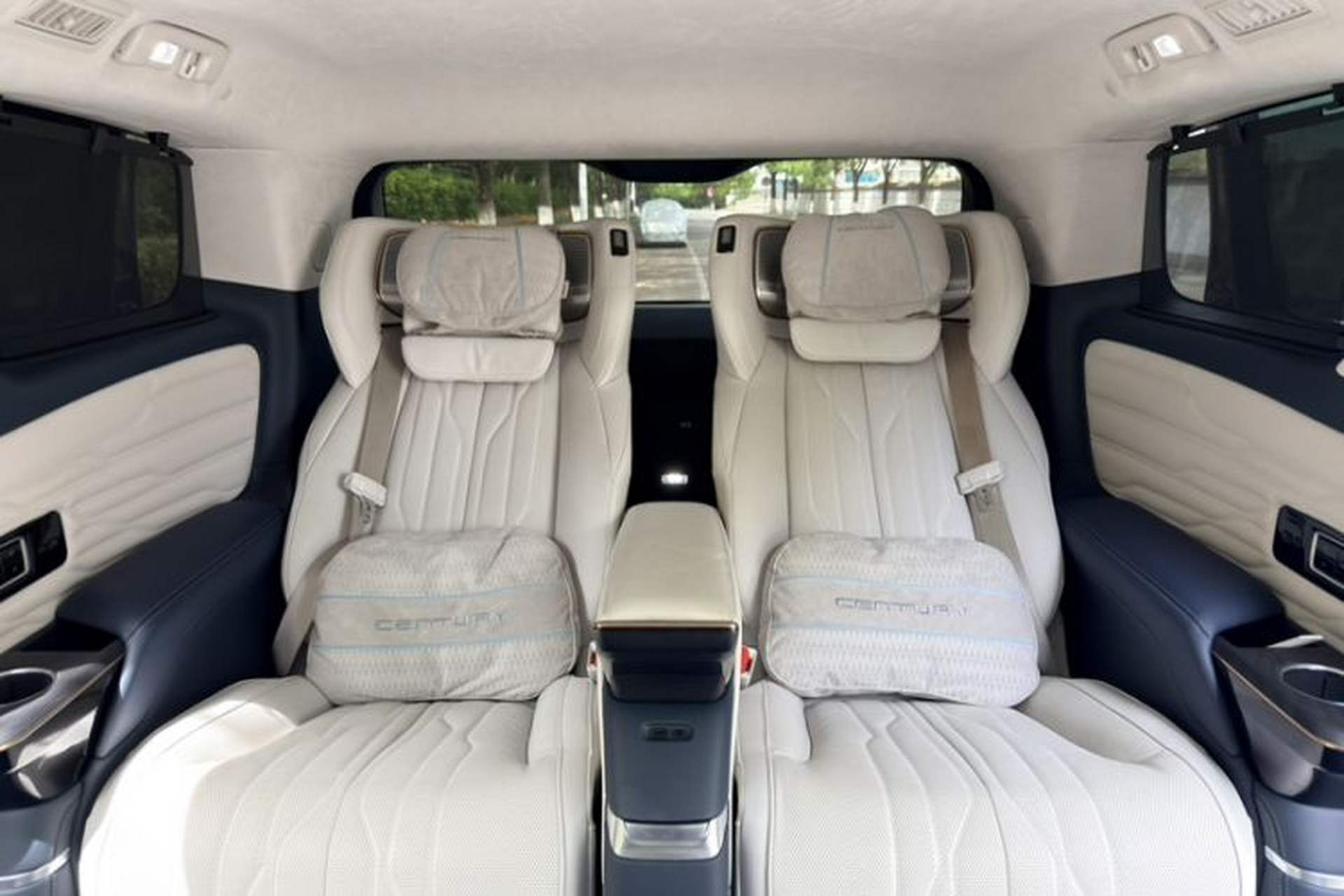 Used Buick Century 2023 2.0T Four-Seat Private Edition Interior 8