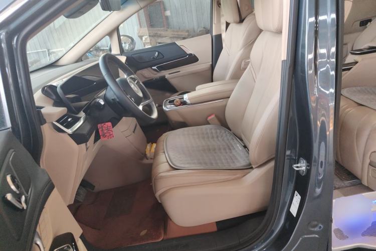 Used Buick Century 2023 2.0T Seven-Seater Deluxe Edition Left Front Seat