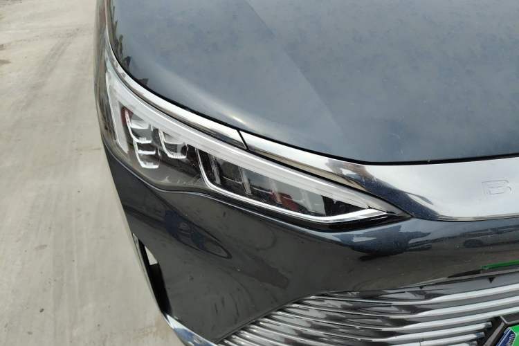 Used Buick Century 2023 2.0T Seven-Seater Deluxe Edition Right Front Headlight