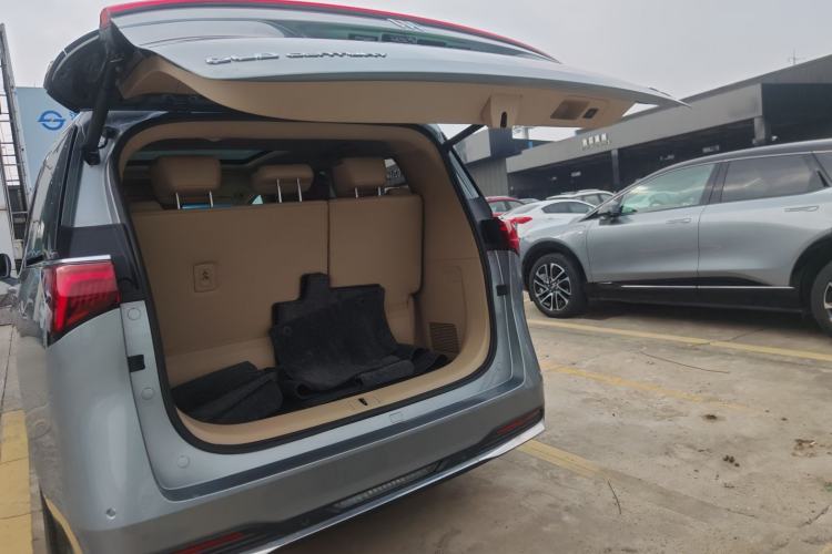 Used Buick Century 2023 2.0T Seven-Seater Deluxe Edition Trunk