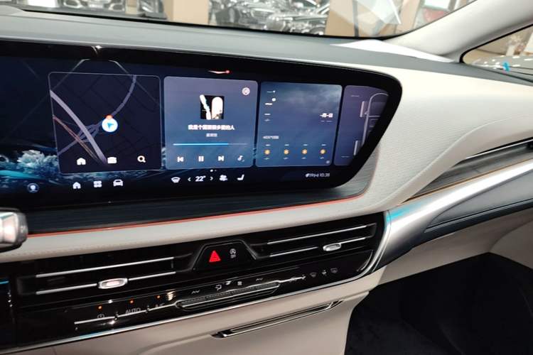 Used Buick Century 2023 2.0T Four-Seat Private Edition Audio And AC Panel