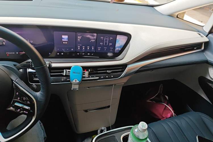 Used Buick Century 2023 2.0T Four-Seat Private Edition Audio And AC Panel